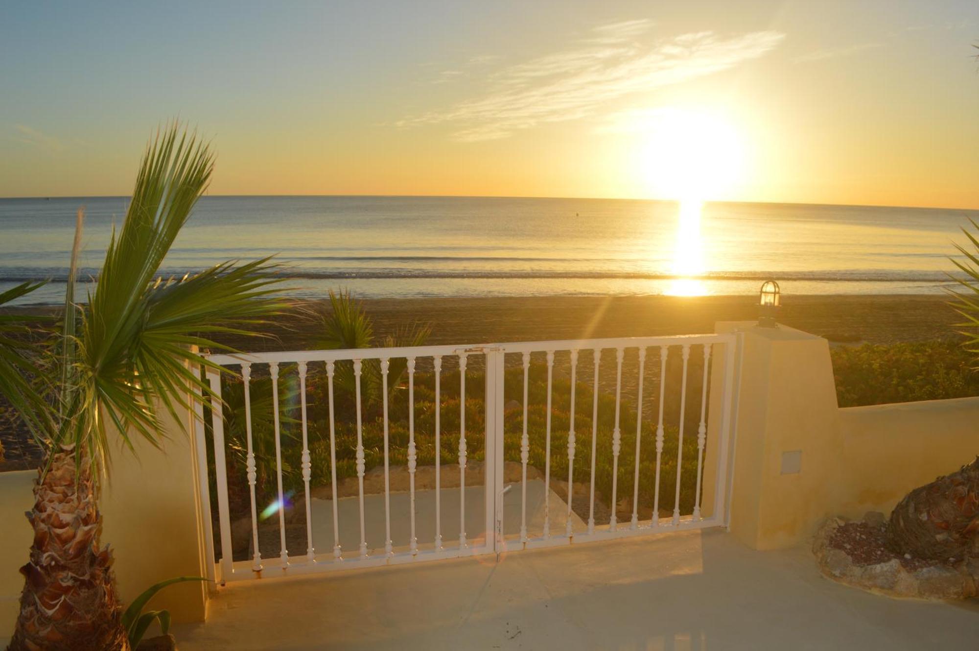 Maravilloso Apartamento Amanecer Cabo A Pie De Playa Y Mar En Chalet Roquetes Alicante Extérieur photo